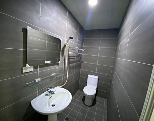 可租補.桃園火車站.龜山工業區.電梯套房出租 - Image 4