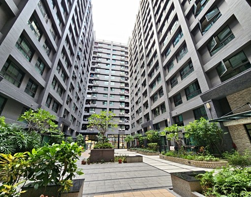 楠梓右昌大四房花園露臺平車 - Image 3