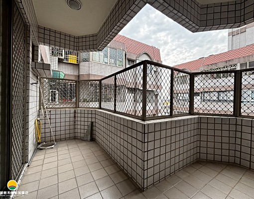 💖建工商圈採光大四房大平車💖可租補！ - Image 3