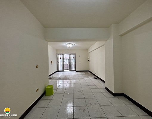 💖建工商圈採光大四房大平車💖可租補！ - Image 1