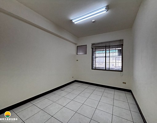 💖建工商圈採光大四房大平車💖可租補！ - Image 8