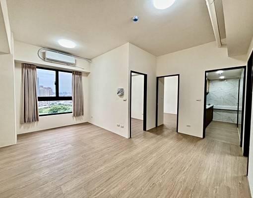 ✨全新未住✨合陽捷運湛三房車位25500元含管理費可養貓 - Image 1