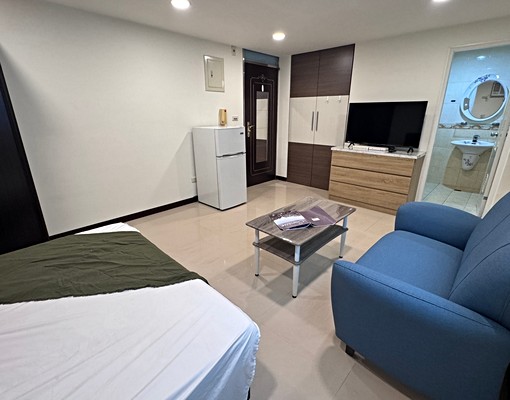 電梯華廈/獨立洗衣機/代收垃圾/台水台電 - Image 4