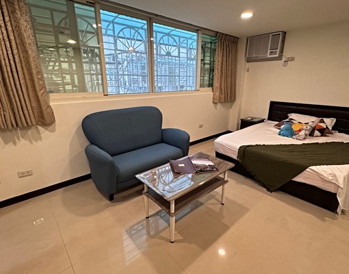 電梯華廈/獨立洗衣機/代收垃圾/台水台電 - Image 1