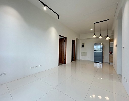 近安南醫院三房含管.平面車位|可租補戶籍~可寵 - Image 4