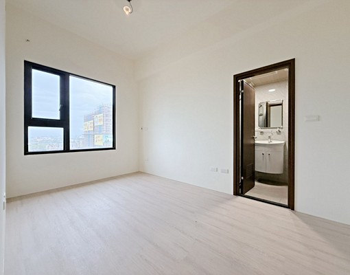 住商小雯~大園全新極美2~湖景2房車~可租補(貓/小型犬) - Image 3