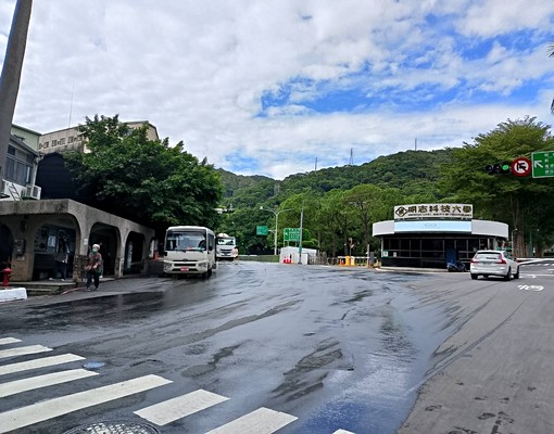 泰山明志科大私人陽台風水上等明亮套房(可租補/近貴和捷運站) - Image 13