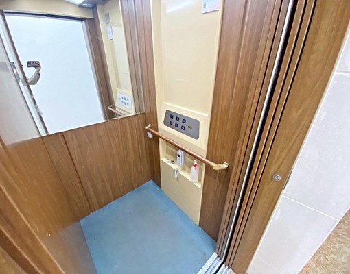 南屯精科｜忠勇路｜賺錢金店面｜臨10米路｜門前雙車 - Image 8