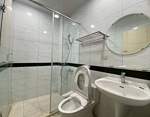 新成屋》一層一戶三房~可工作室辦公室,可商業登記 - Image 7