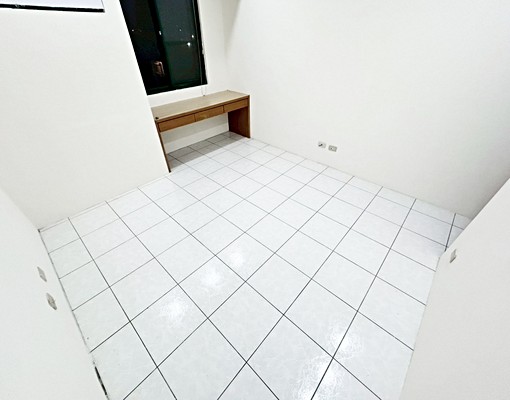 捷運三重國小◆電梯3房◆採光垃圾代收★陽台 - Image 6