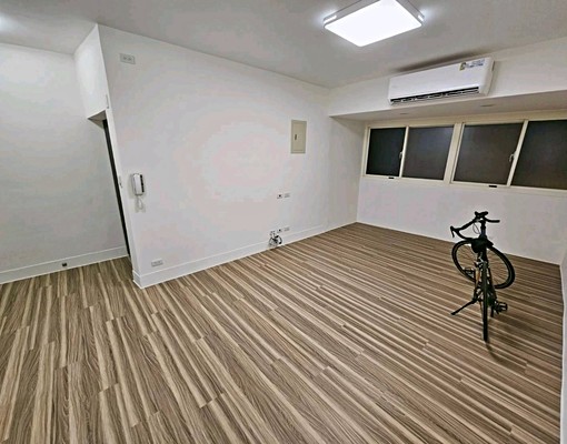 新店⭐️可租補⭐️報稅入籍⭐️可寵⭐️全新裝潢⭐️公寓2樓 - Image 2