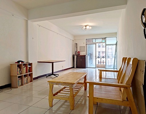 成大三房二樓寓 - Image 1