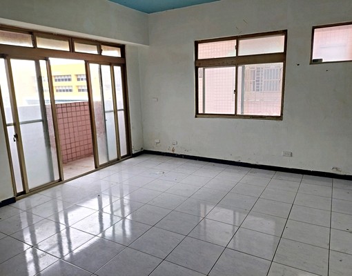 和平街/市中心3房雙衛(可遷户口和租補)整理中年繳有優惠 - Image 2