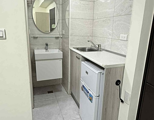 金山街竹科旁可租補*NEW獨立洗衣機楊台* - Image 4