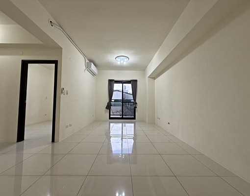 ~大甲商圈蛋黃區美三房含大平面車位~ - Image 1