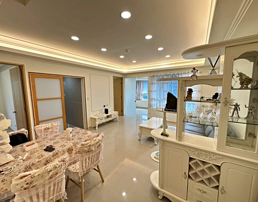 E台北灣三期邊間漂亮採光三房含車位可租補可入籍 - Image 4