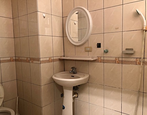 近遠百,高鐵電梯採光極佳套房 - Image 10