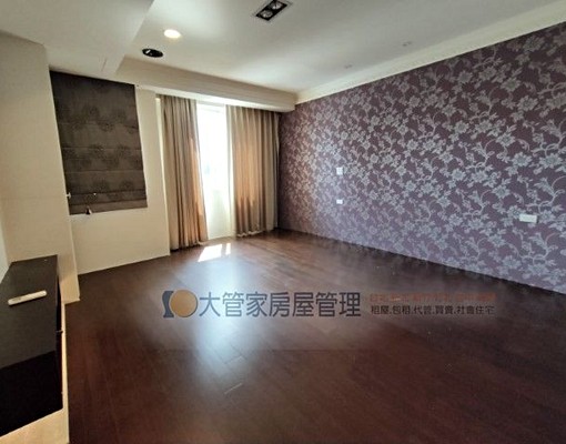 租學區.透天採光佳附裝潢.車庫 - Image 4