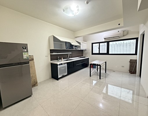 💖整棟電梯透天採光四房💖含管理費💖限家庭 - Image 4