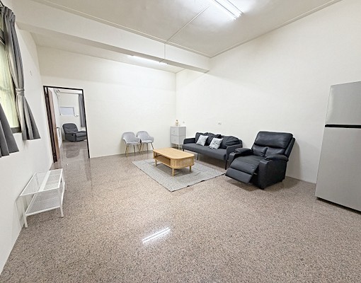 高雄市三民區安寧街50坪雙層平面出租,高雄火車站生活機能便利 - Image 2