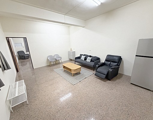 高雄市三民區安寧街50坪雙層平面出租,高雄火車站生活機能便利 - Image 4