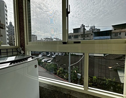 西屯逢甲可雙租補全新整理有更衣室機車位大間套房 - Image 9