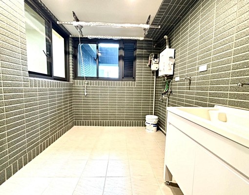 華相楓park四房全新裝潢樹梢戶雙平面大車位/可租補 - Image 5