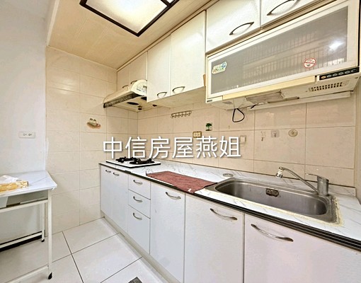 藝文商圈/世紀風華超便宜大三房/需補助 - Image 7