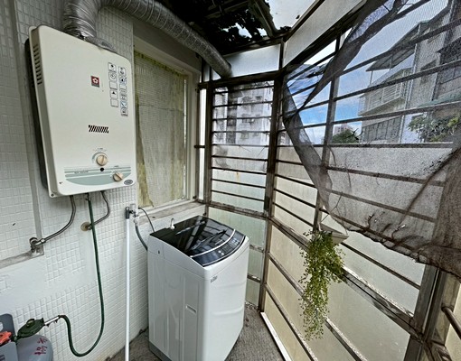 星鴻😊雙捷運-雙套房-3房-靚亮公寓😊近五峰國中 - Image 9