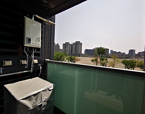 青埔高鐵A18.國泰IKEA.套房+車可養寵物 - Image 2