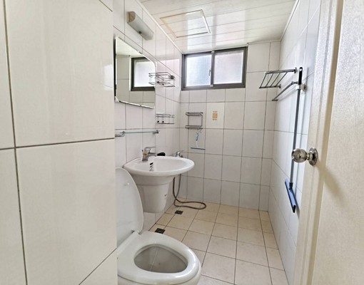 【捷運城品】巨蛋捷運站前溫馨美3房附車位|可租補 - Image 9