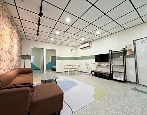 徐匯🌟獨立超大空間🌟獨洗曬🌟可貓🌟雙人掀床🌟台電 - Image 2