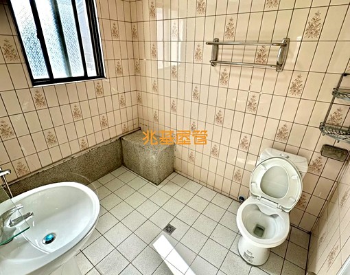 兆基社會住宅🏠全新油漆重拉線可租補爬梯4樓 - Image 7