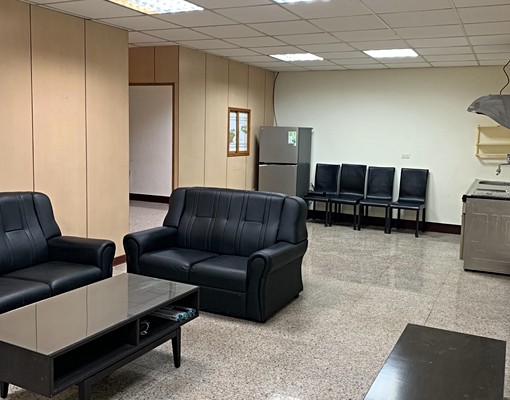 大園新興路優質四大房(可申請租補) - Image 1