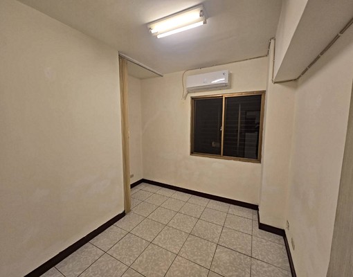 社宅可租補免服務費亦可營豋/埔墘生活圈/家樂福正對面 - Image 5