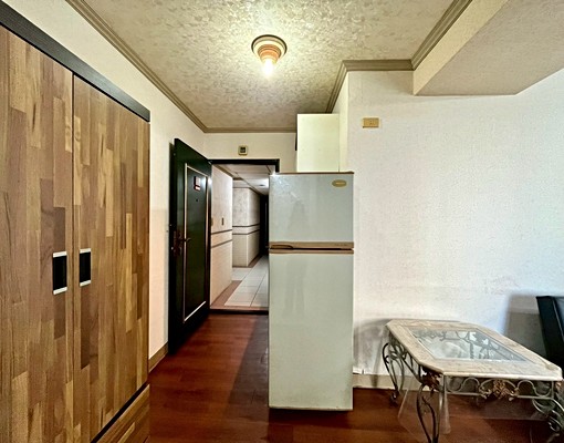 可租補｜有流理臺｜入門玄關｜室內9坪套房含管 - Image 3