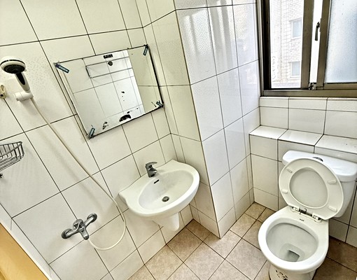 超值套房✨可租補✨教育大學旁✨電梯陽台獨洗✨採光佳 - 591租屋網 - Image 5