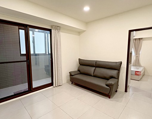 后科1時代全新裝潢3房+平車含管(附傢俱電) - Image 2