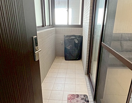 后科1時代全新裝潢3房+平車含管(附傢俱電) - Image 3