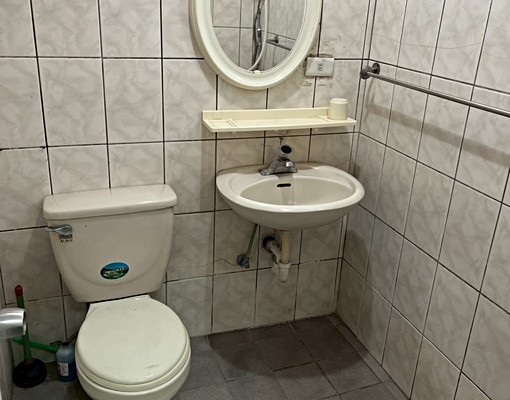 環境清新,適合工人,上班人員及小家庭住宿!! - Image 8