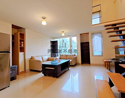 W家樂福旁商圈|租屋首選精美樓中樓 - Image 2