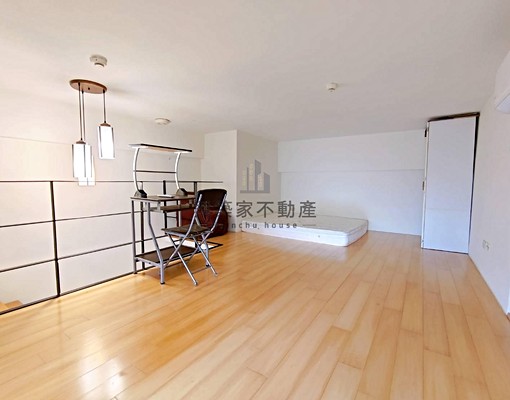 A家樂福旁商圈|租屋首選精美樓中樓|室內機車位 - Image 10