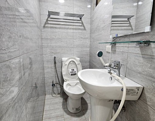 全新裝潢~中和高中1樓大套房 - Image 5