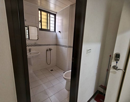 安和路五段套房出租(屋主自租) - Image 3