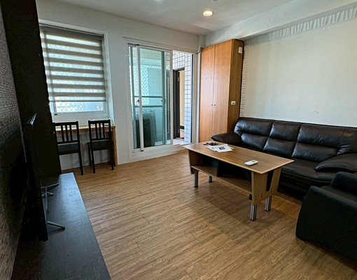 【不用管社宅】位東區近傳統市場、近學區好停車可租補) - Image 1