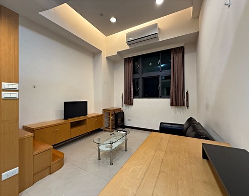 七張捷運西華館共構樓中樓套房 - Image 2