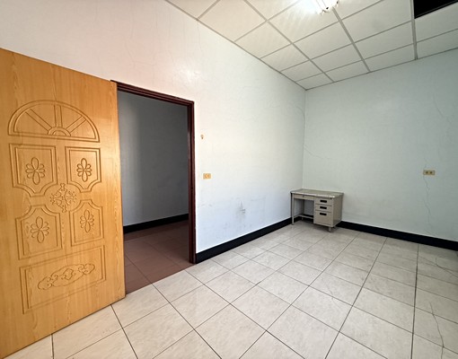 大安街孝親車墅(租) - Image 11