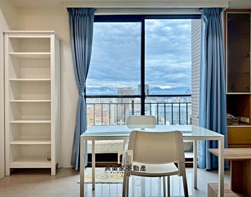 W巨城商圈.外商首選｜稀有陽光美四房｜附車位 - Image 6