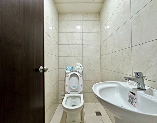 無管理費🍀精工宅邸-一年起租-市港路 - Image 4