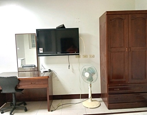 藝文特區電梯專人倒垃圾 - Image 2